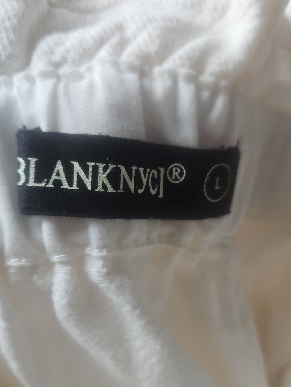 Blank NYC High Waist White Twill Paperbag Shorts with Belt - Picture 5 of 10
